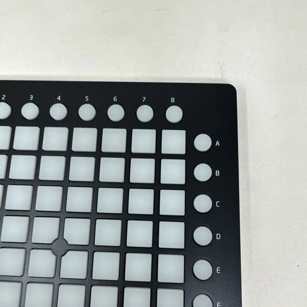 Novation Launchpad Mini Mini Grid Controller - Picture 4 of 7
